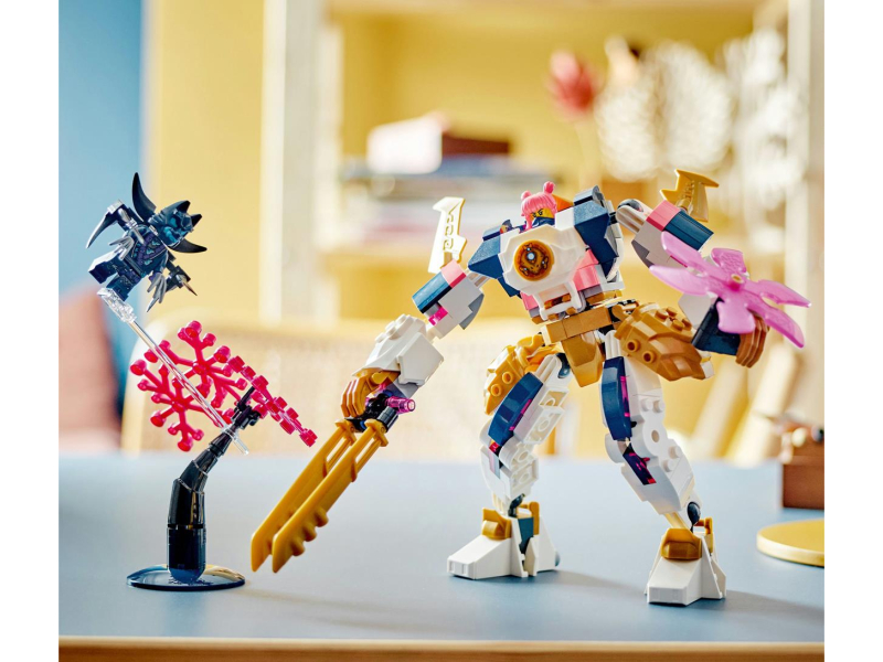 Individuell anpassbarer Mech – kombiniere drei Mechs!