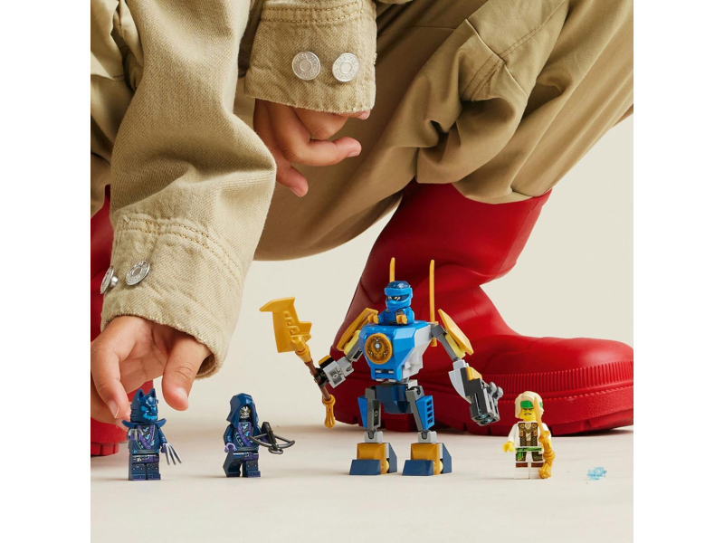 4 NINJAGO® Minifiguren – Jay, Master Lloyd & mehr