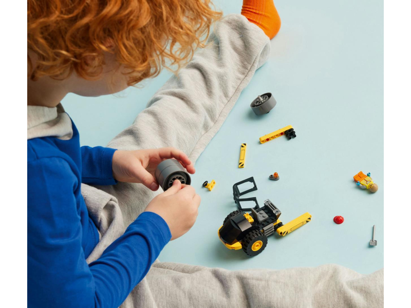Bauarbeiter-Minifigur mit Schaufel & Schutzhelm