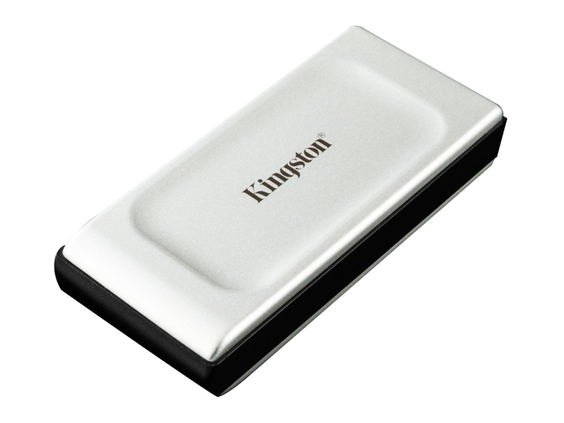 Kingston XS2000 SSD mit zusätzlichem Zubehör