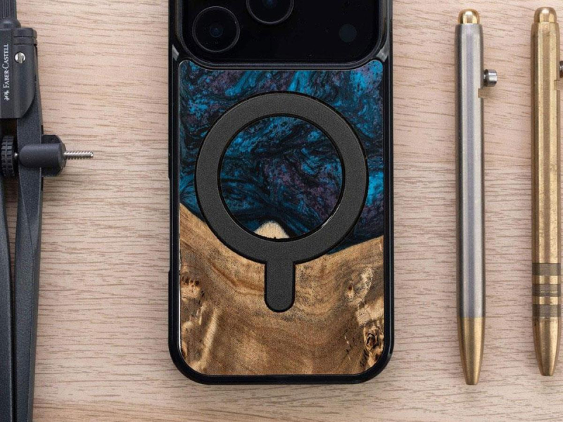 Bewood Uniqe Planets Neptun – MagSafe-Case für iPhone 17 Pro