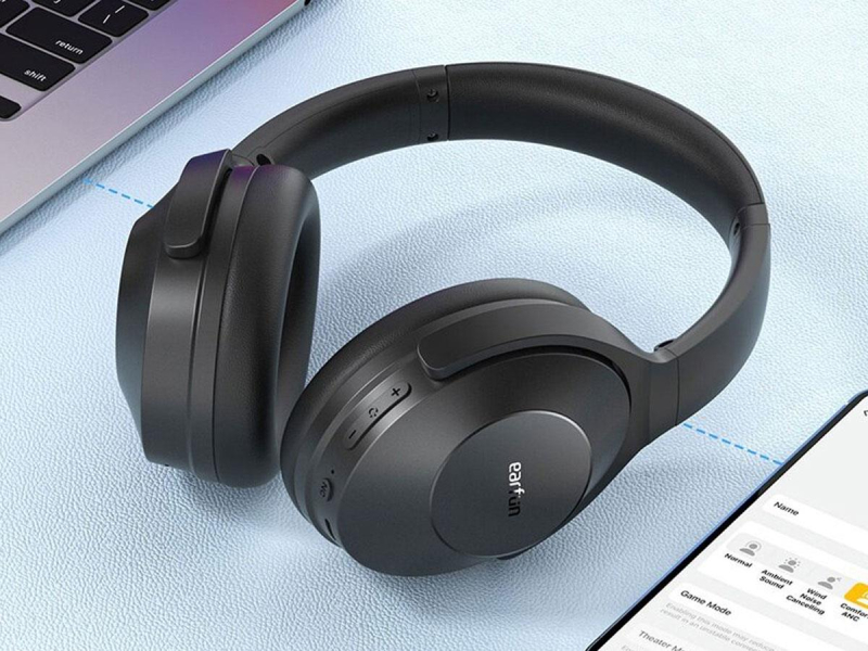 EarFun HP201