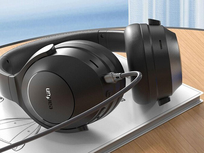 EarFun HP201
