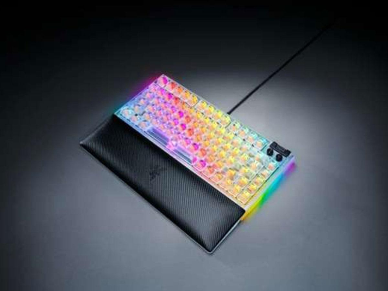 Razer BlackWidow V4 75% Phantom White