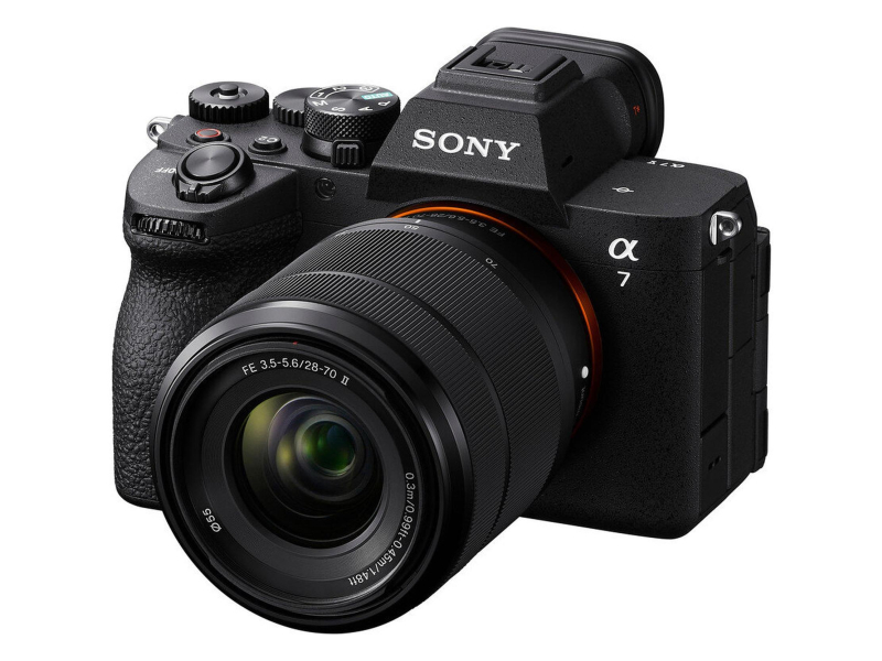 Sony Alpha A7 IV + FE 28-70mm f/3.5 - 5.6 OSS II