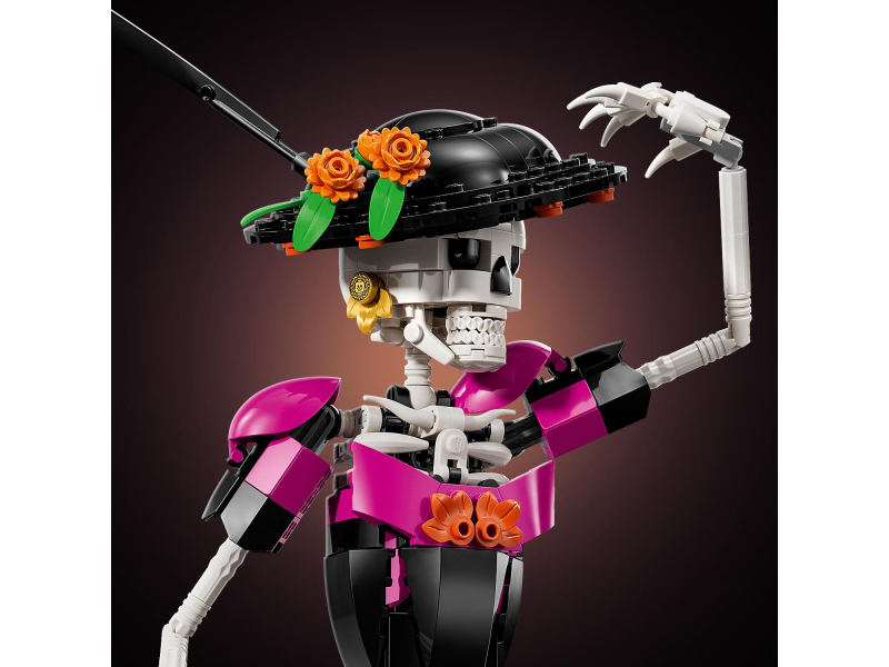 LEGO IDEAS 21372 Lady Catrina
